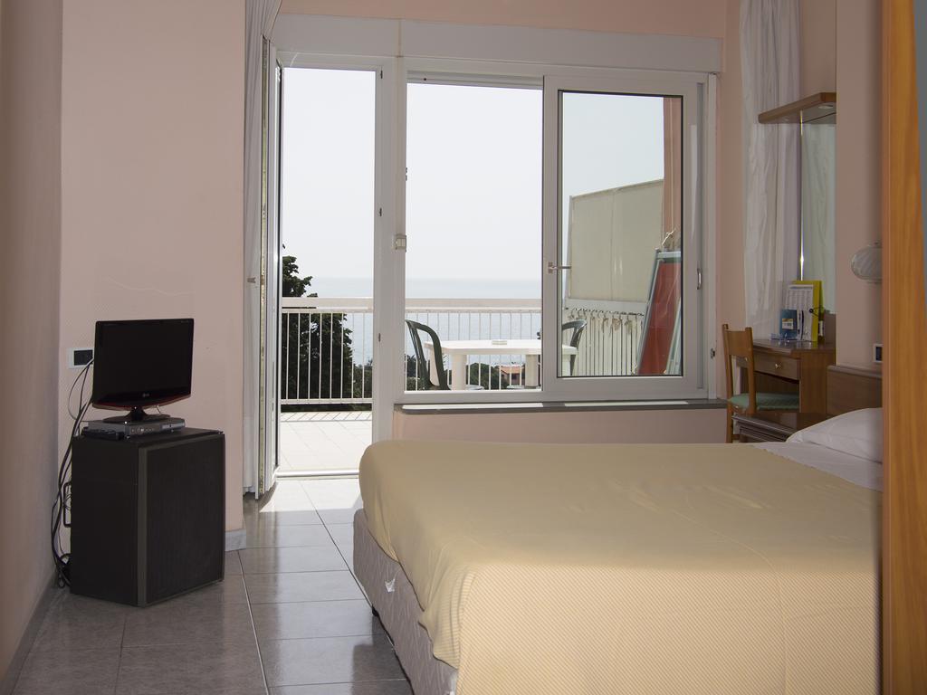 Hotel Cristallo Lerici Eksteriør bilde